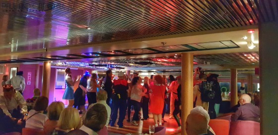 CMV Marco Polo Cruise ship Scotts Bar  #CMV #cruising #maritime #voyages #marcopolo #marco #polo #cruise #reviews #scotts #bar #party #lounge