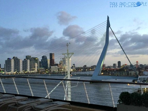 Erasmus bridge in Rotterdam#erasmusbridge #theswan #siteseeing #rotterdamskyline #transport