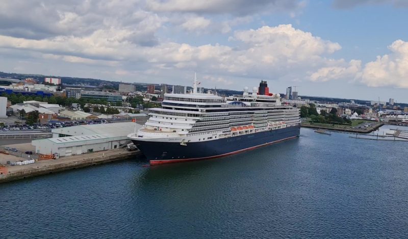 Queen Elizabeth Cruise Ship Review